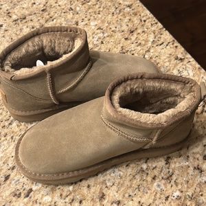 Ugg Classic Mini